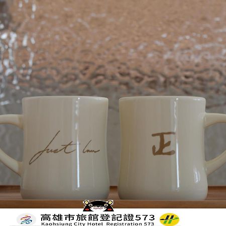 Just Inn Kaohsiung Bagian luar foto