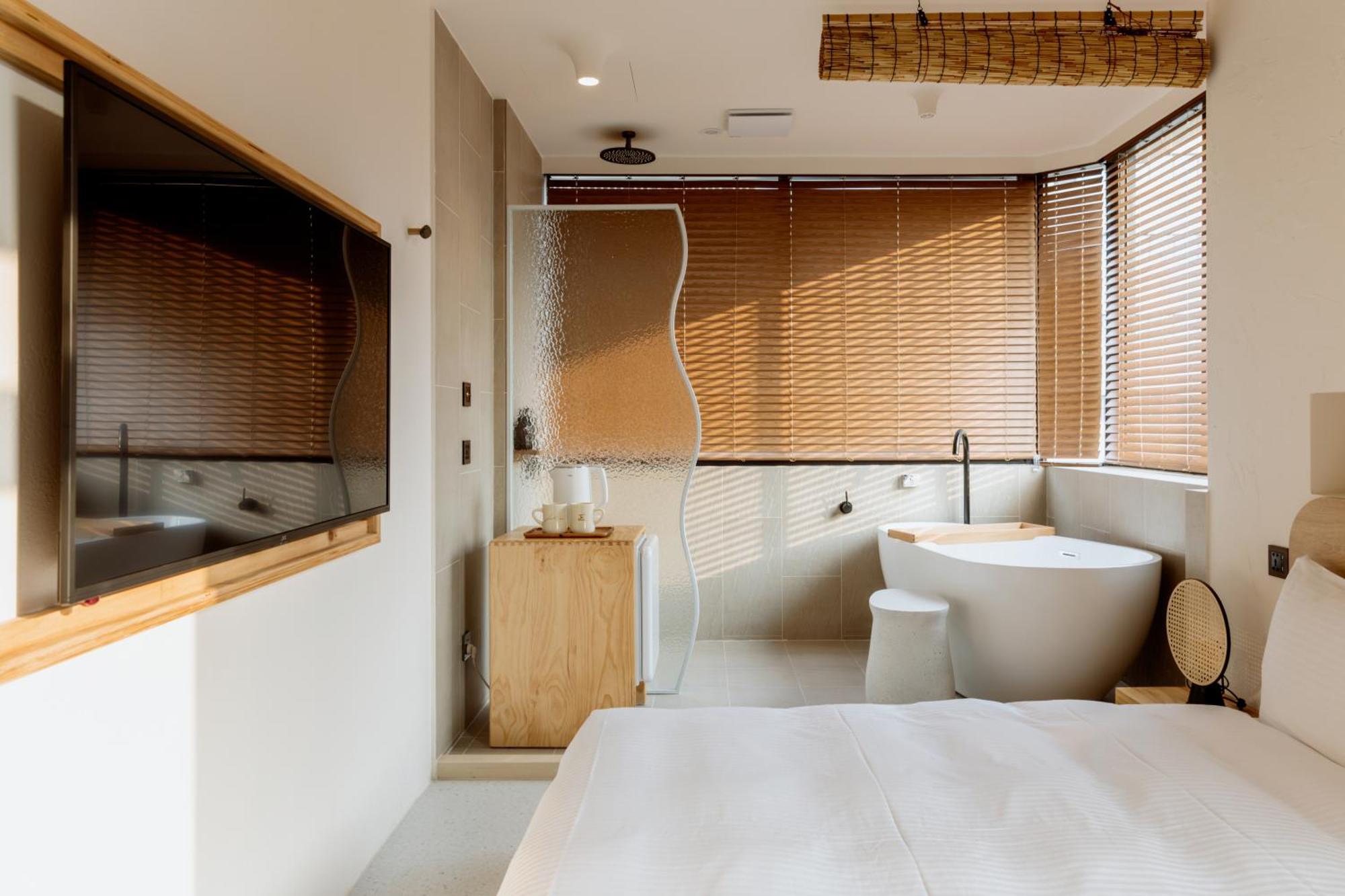 Just Inn Kaohsiung Bagian luar foto