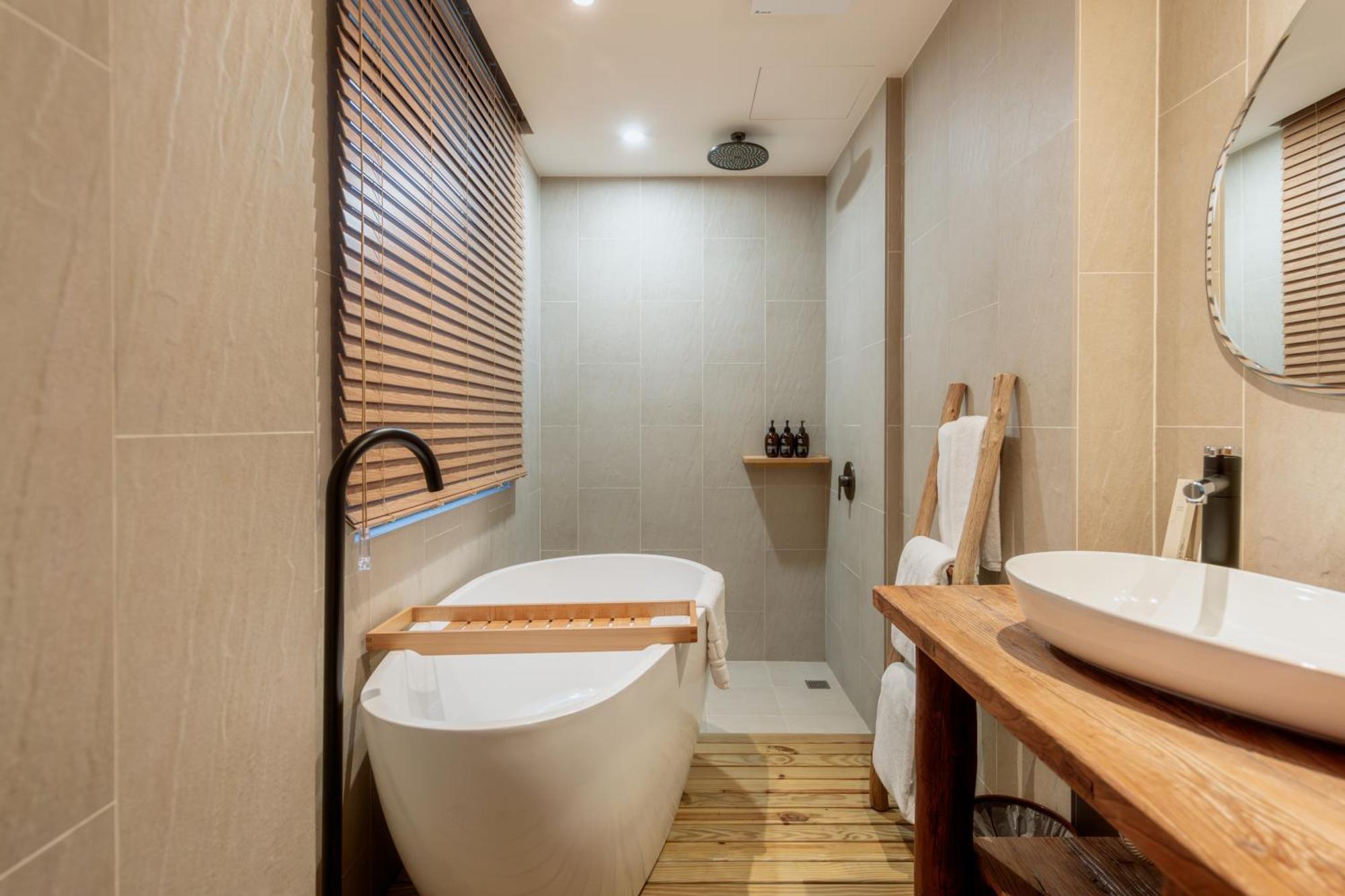 Just Inn Kaohsiung Bagian luar foto