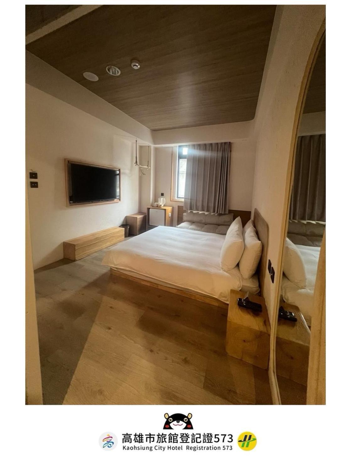 Just Inn Kaohsiung Bagian luar foto