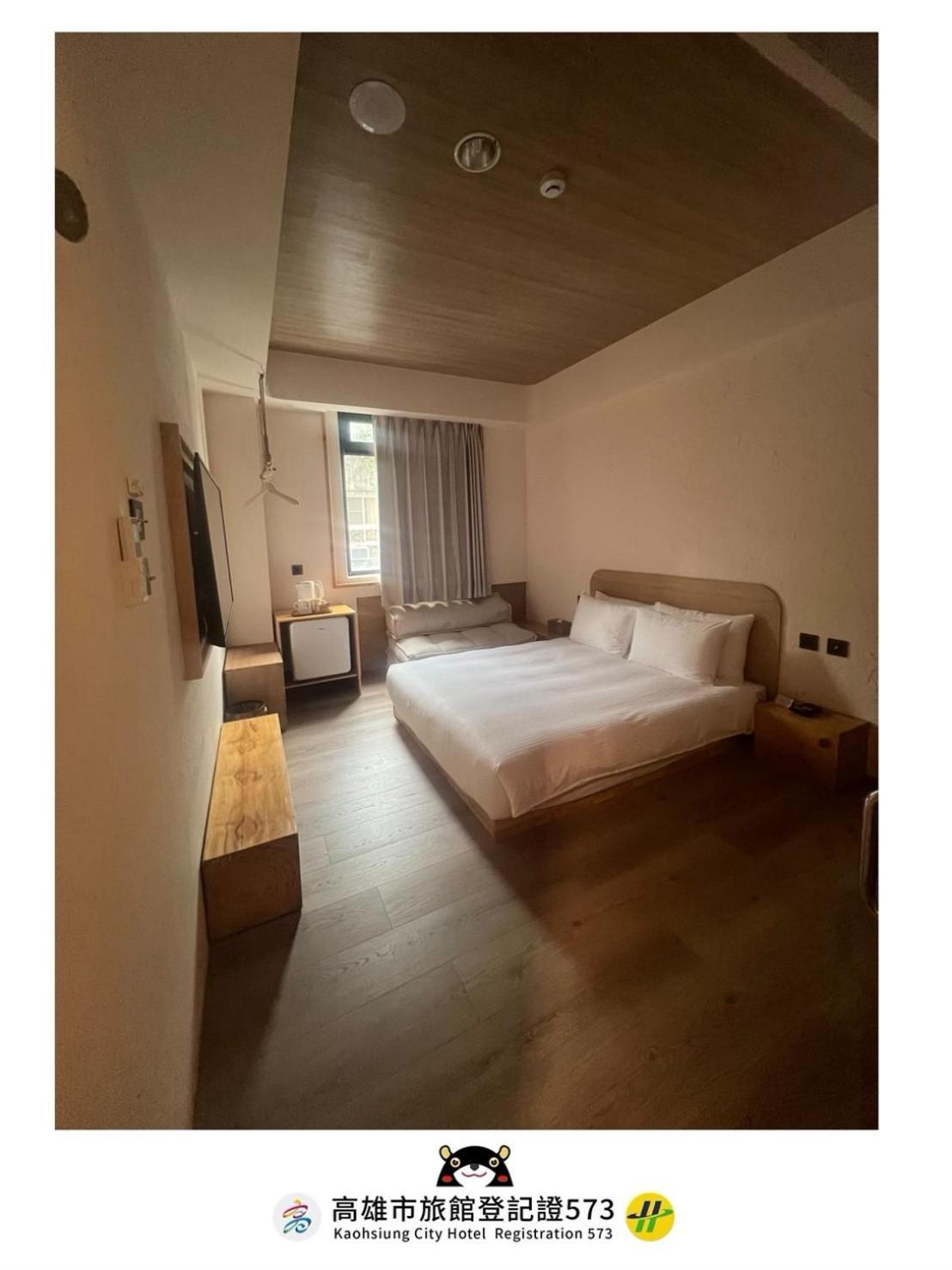 Just Inn Kaohsiung Bagian luar foto